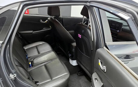 Hyundai Kona I, 2022 год, 2 381 000 рублей, 7 фотография