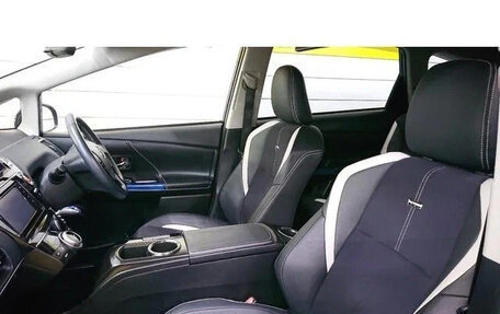 Toyota Prius Alpha I (ZVW40/41), 2020 год, 1 421 027 рублей, 9 фотография