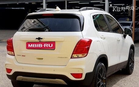 Chevrolet Trax, 2022 год, 1 320 000 рублей, 4 фотография