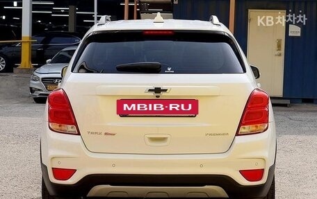 Chevrolet Trax, 2022 год, 1 320 000 рублей, 3 фотография