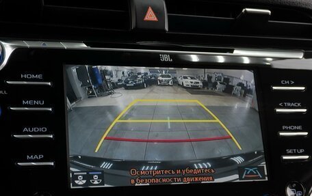 Toyota Camry, 2018 год, 3 021 000 рублей, 18 фотография