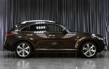 Infiniti QX70, 2015 год, 2 989 000 рублей, 5 фотография