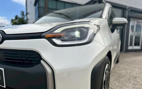 Toyota Sienta, 2022 год, 1 085 027 рублей, 2 фотография