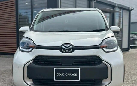 Toyota Sienta, 2022 год, 1 085 027 рублей, 3 фотография