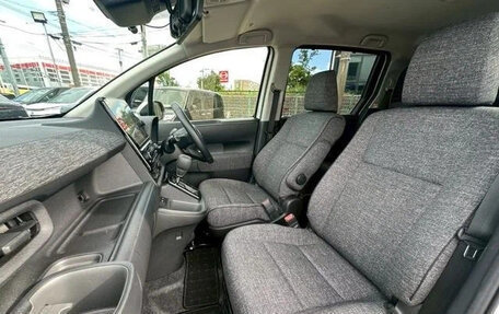 Toyota Sienta, 2022 год, 1 085 027 рублей, 13 фотография