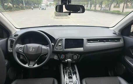 Honda Vezel, 2021 год, 1 290 000 рублей, 7 фотография