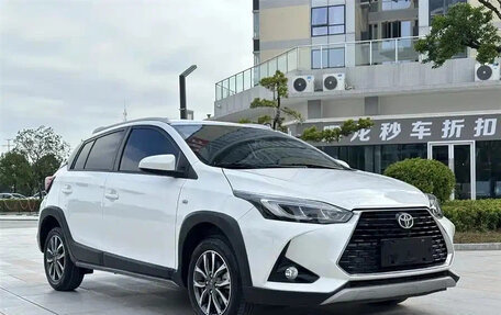 Toyota Yaris XP150 рестайлинг, 2022 год, 1 230 190 рублей, 3 фотография