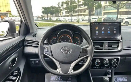 Toyota Yaris XP150 рестайлинг, 2022 год, 1 230 190 рублей, 13 фотография