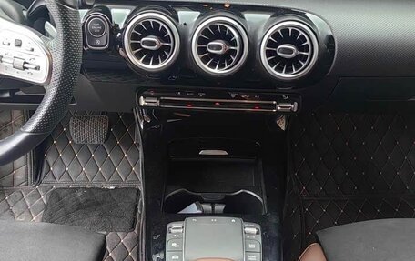 Mercedes-Benz A-Класс, 2022 год, 1 840 000 рублей, 11 фотография