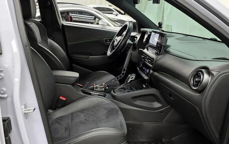 Hyundai Kona I, 2022 год, 2 445 000 рублей, 7 фотография