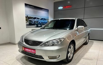 Toyota Camry V40, 2005 год, 750 000 рублей, 1 фотография