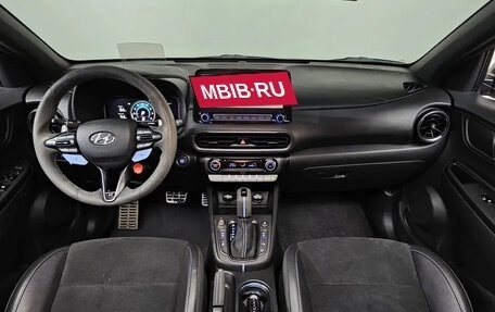 Hyundai Kona I, 2022 год, 2 453 000 рублей, 5 фотография