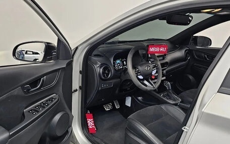 Hyundai Kona I, 2022 год, 2 453 000 рублей, 6 фотография