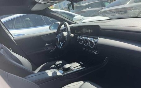 Mercedes-Benz A-Класс, 2022 год, 1 841 000 рублей, 8 фотография