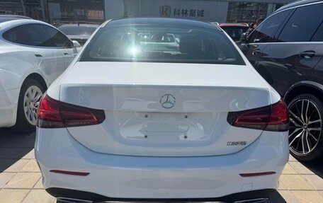 Mercedes-Benz A-Класс, 2022 год, 1 841 000 рублей, 5 фотография