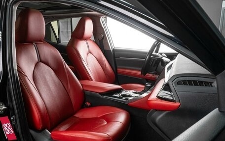 Toyota Camry, 2018 год, 2 839 000 рублей, 8 фотография