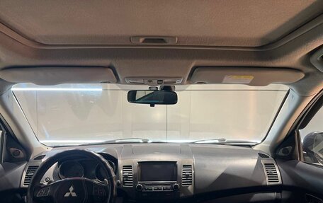 Mitsubishi Outlander III рестайлинг 3, 2006 год, 950 000 рублей, 10 фотография