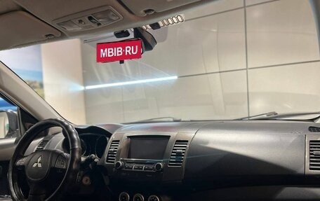 Mitsubishi Outlander III рестайлинг 3, 2006 год, 950 000 рублей, 14 фотография