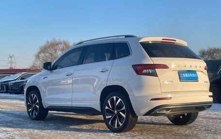 Skoda Karoq I, 2022 год, 2 000 000 рублей, 4 фотография