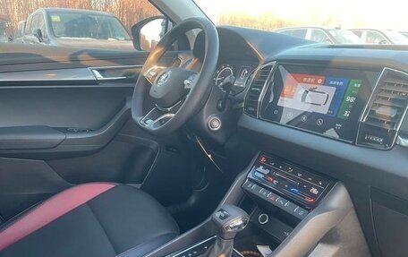Skoda Karoq I, 2022 год, 2 000 000 рублей, 10 фотография