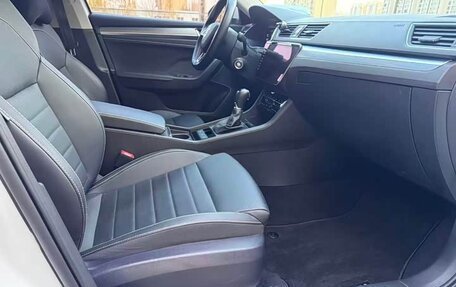 Skoda Superb III рестайлинг, 2022 год, 2 150 000 рублей, 7 фотография