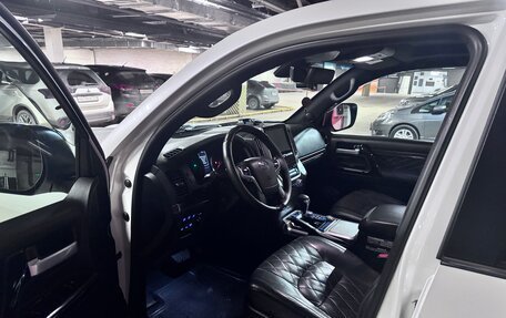 Toyota Land Cruiser 200, 2018 год, 6 400 000 рублей, 8 фотография