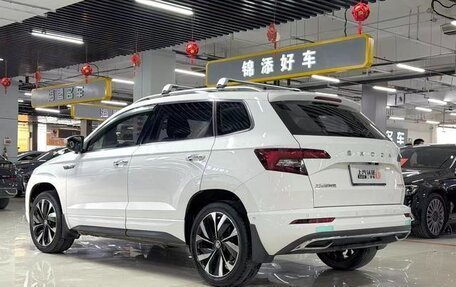 Skoda Karoq I, 2022 год, 2 094 000 рублей, 4 фотография