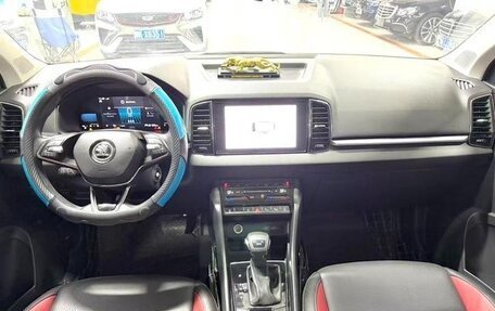 Skoda Karoq I, 2022 год, 2 094 000 рублей, 9 фотография