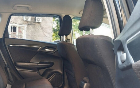 Honda Fit III, 2016 год, 890 000 рублей, 6 фотография