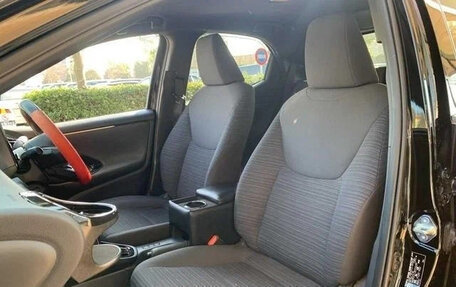 Toyota Yaris, 2022 год, 976 027 рублей, 12 фотография