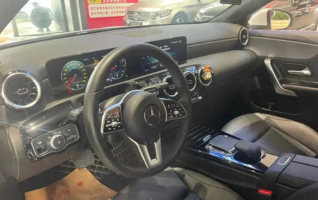 Mercedes-Benz A-Класс, 2022 год, 1 800 010 рублей, 7 фотография