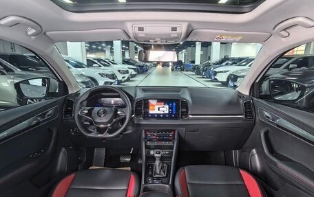 Skoda Karoq I, 2022 год, 2 166 000 рублей, 9 фотография