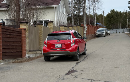 Toyota Aqua I, 2015 год, 1 300 000 рублей, 11 фотография