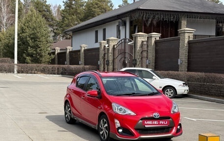 Toyota Aqua I, 2015 год, 1 300 000 рублей, 5 фотография