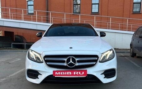 Mercedes-Benz E-Класс, 2018 год, 3 450 000 рублей, 2 фотография