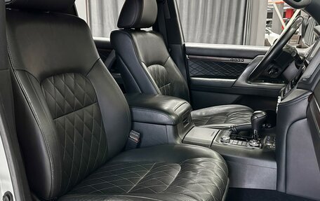 Toyota Land Cruiser 200, 2016 год, 6 400 000 рублей, 18 фотография