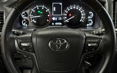 Toyota Land Cruiser 200, 2016 год, 6 400 000 рублей, 35 фотография