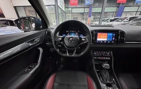 Skoda Karoq I, 2022 год, 2 143 000 рублей, 12 фотография