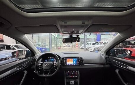 Skoda Karoq I, 2022 год, 2 143 000 рублей, 11 фотография