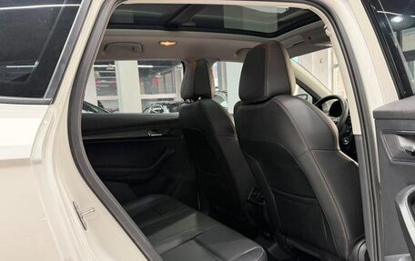 Skoda Karoq I, 2022 год, 1 910 000 рублей, 9 фотография