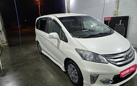 Honda Freed I, 2012 год, 1 160 000 рублей, 4 фотография