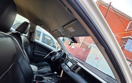 Toyota RAV4, 2014 год, 1 240 000 рублей, 7 фотография