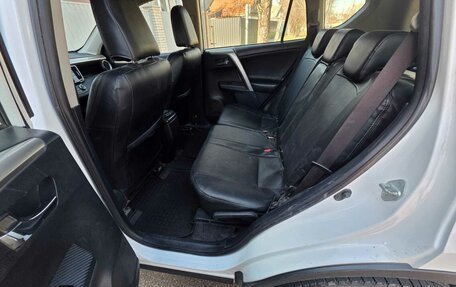 Toyota RAV4, 2014 год, 1 240 000 рублей, 6 фотография