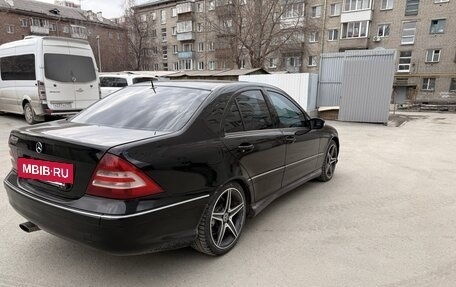 Mercedes-Benz C-Класс, 2005 год, 990 000 рублей, 2 фотография