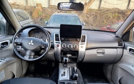 Mitsubishi Pajero Sport II рестайлинг, 2012 год, 2 200 000 рублей, 9 фотография