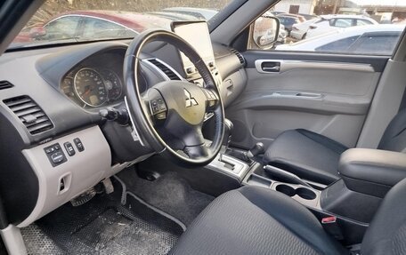 Mitsubishi Pajero Sport II рестайлинг, 2012 год, 2 200 000 рублей, 10 фотография