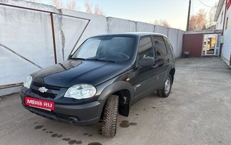 Chevrolet Niva I рестайлинг, 2010 год, 285 000 рублей, 5 фотография