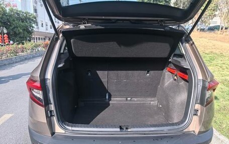 Skoda Karoq I, 2022 год, 1 811 000 рублей, 5 фотография