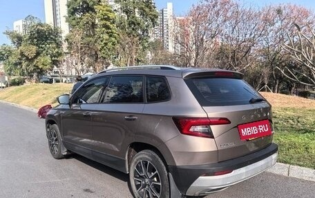 Skoda Karoq I, 2022 год, 1 811 000 рублей, 2 фотография