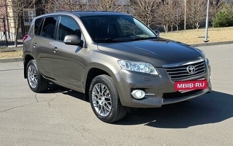 Toyota RAV4, 2011 год, 1 590 000 рублей, 2 фотография